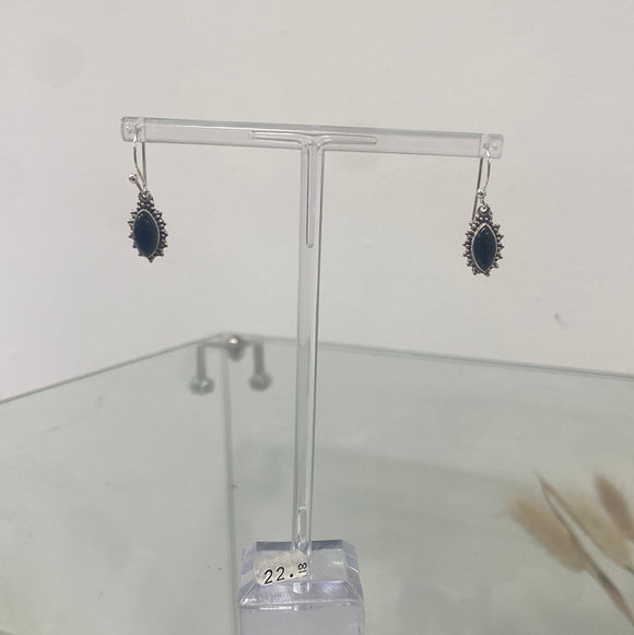 Onyx oval earrings